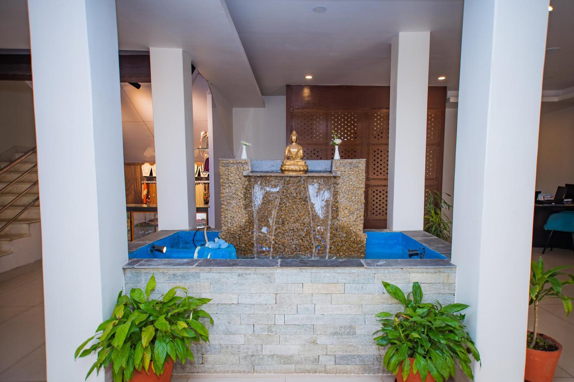 Hotel Pokhara Village & Spa Exterior photo