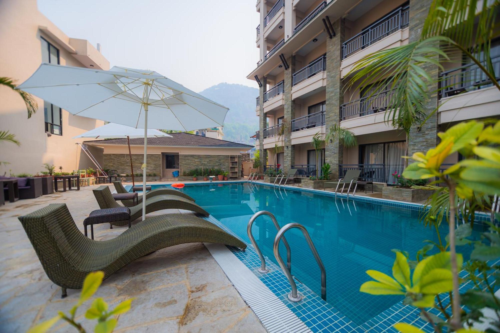 Hotel Pokhara Village & Spa Exterior photo