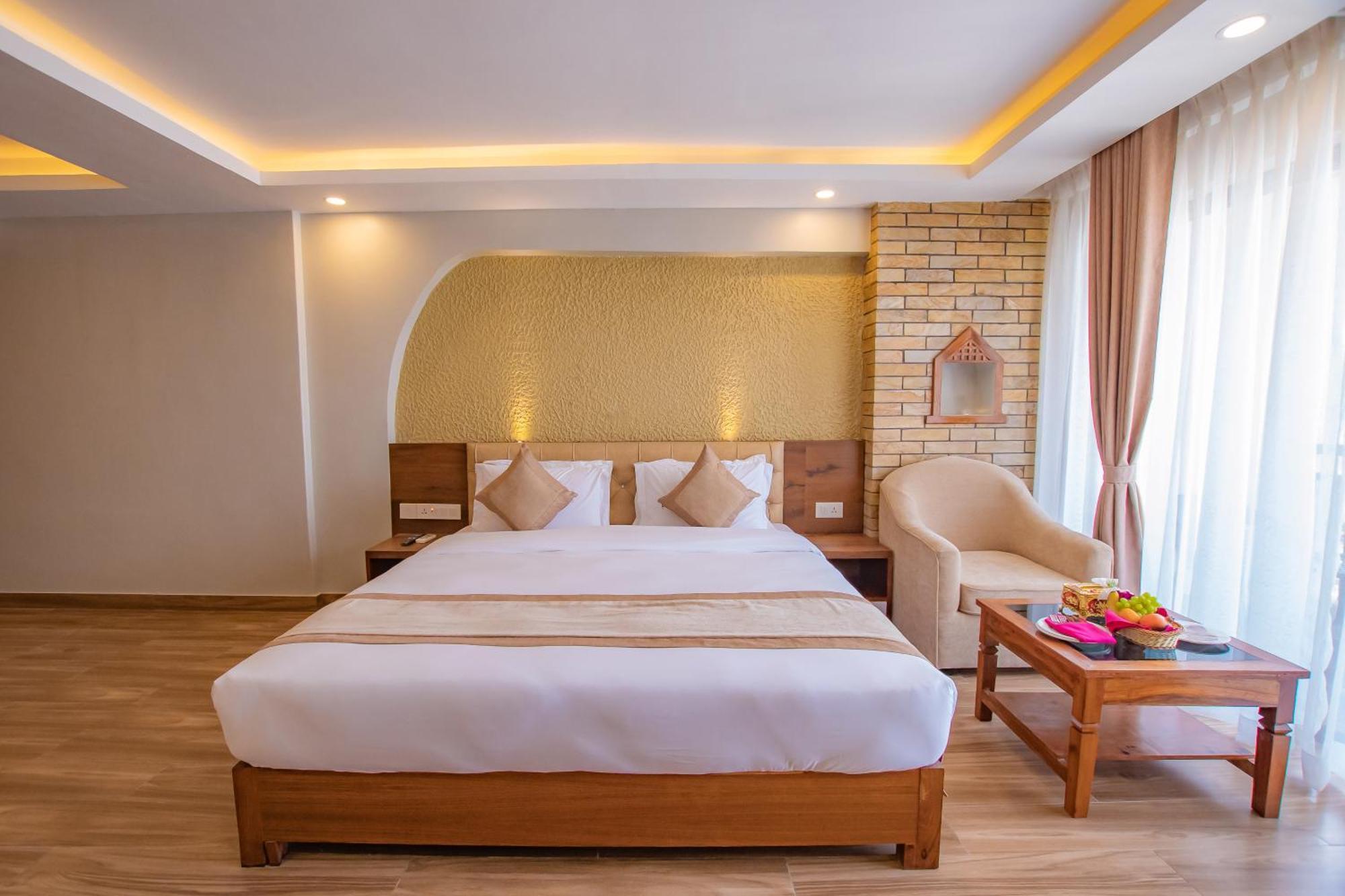 Hotel Pokhara Village & Spa Exterior photo