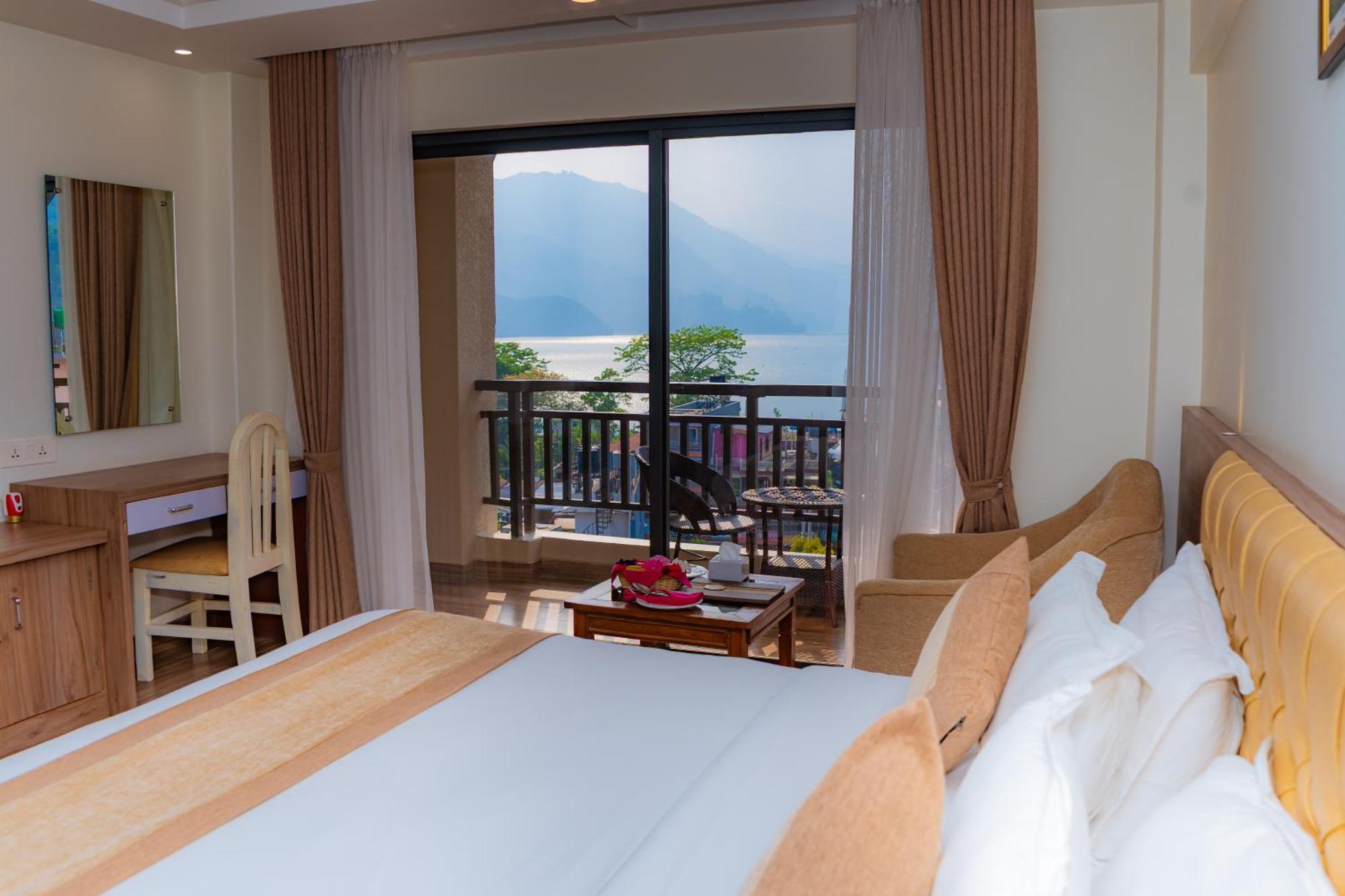 Hotel Pokhara Village & Spa Exterior photo